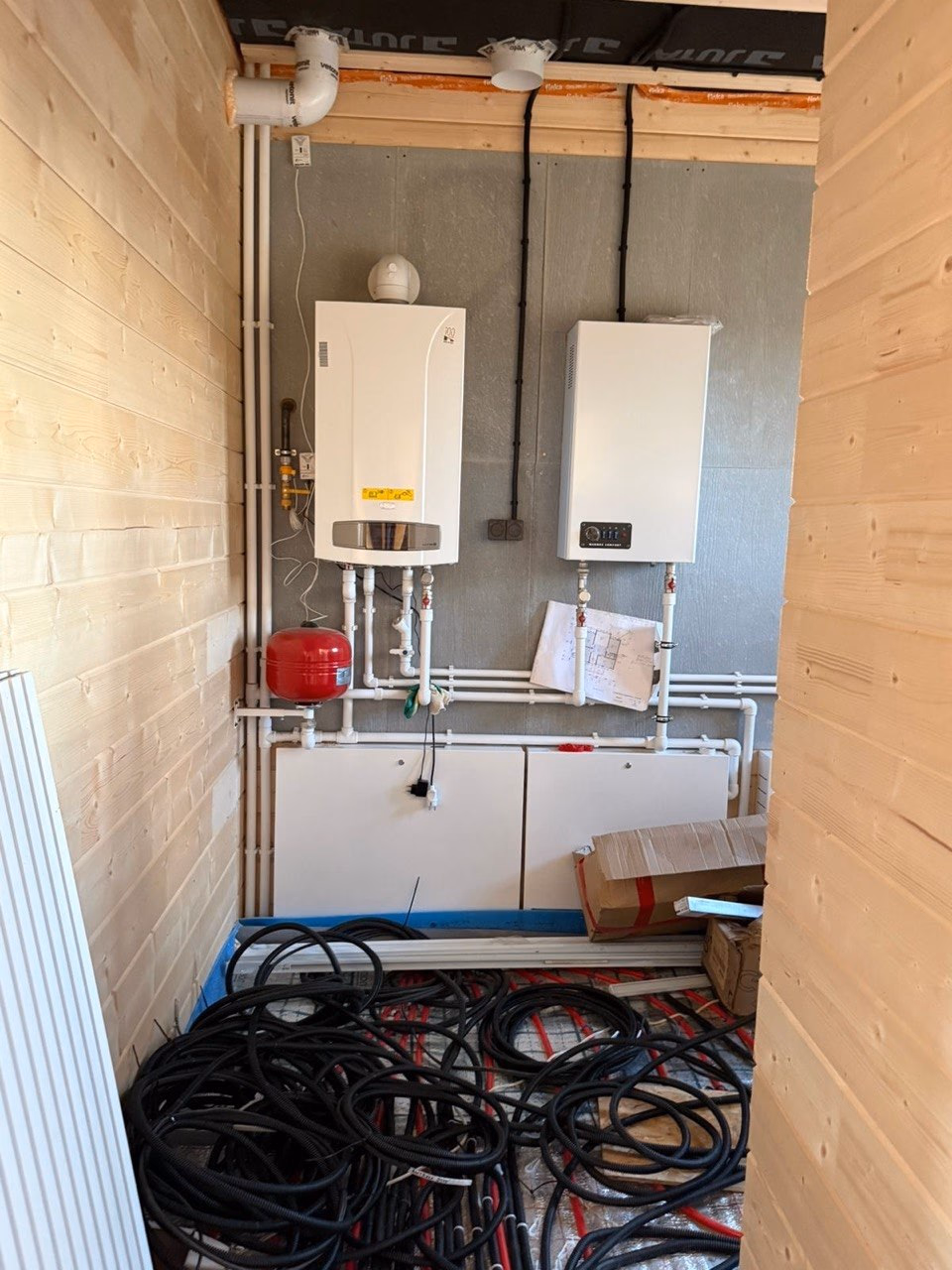 Продается 2-этажный дом, 166 м²